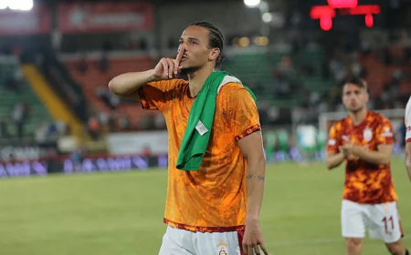 Galatasaray’da flaş gelişme: Okan Buruk, Sane ile görüştü!