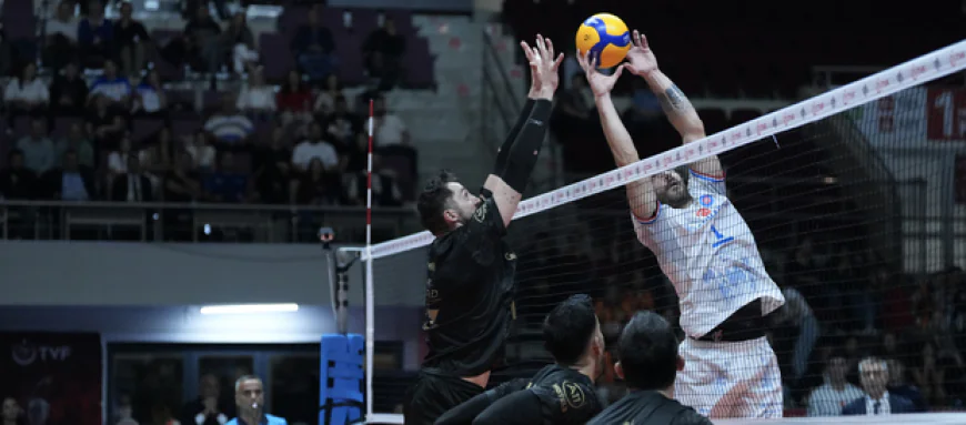 Halkbank, Galatasaray HDI Sigorta’yı 3-0 mağlup ederek güçlü performansını sürdürdü.
