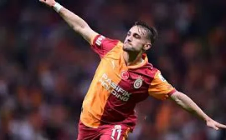 Yunus Akgün'den Fenerbahçe Maçı İtirafı! 'Abdülkerim Abi Sakın Gitme Dedi, Tansiyonum Düşmüştü'